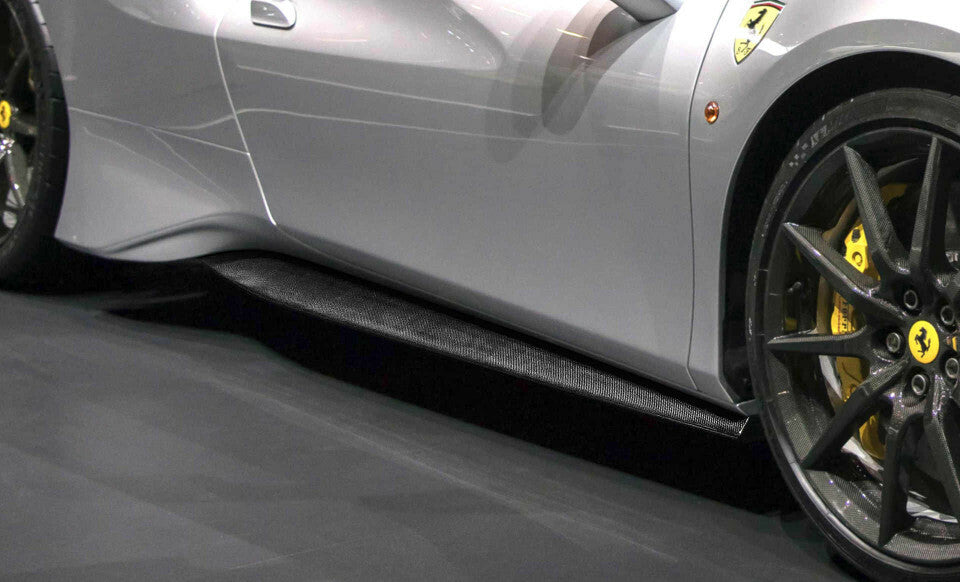 FERRARI 488 PISTA CARBON FIBRE UNDER DOOR KIT