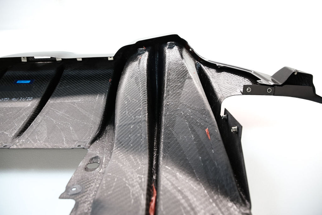 MSO MCLAREN 570S CARBON FIBRE REAR DIFFUSER 13A3944CP