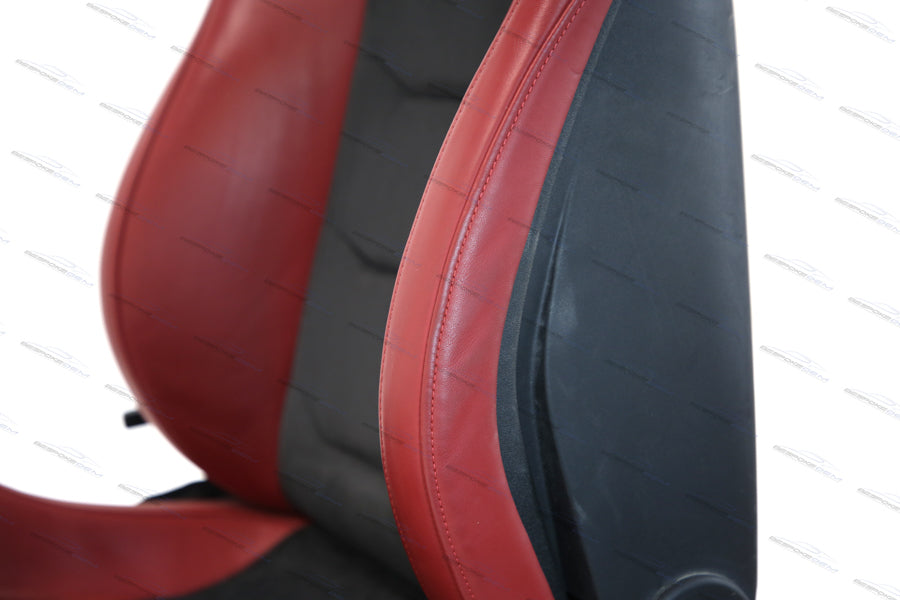 MCLAREN 675LT BLACK/ RED COMFORT MANUAL DRIVER SEAT